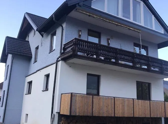 شقة Bei Annerl غموندين