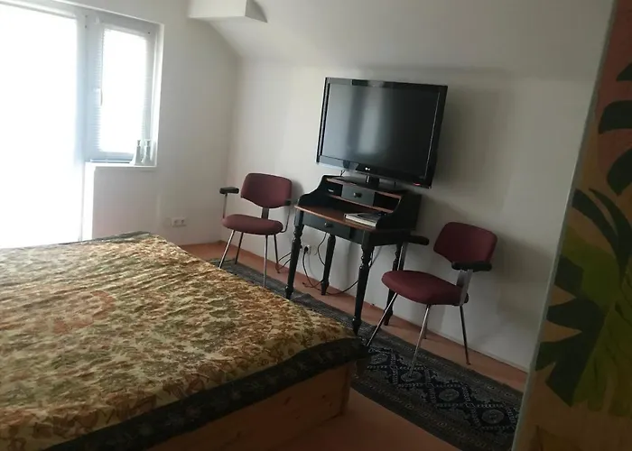 Διαμέρισμα Bei Annerl Gmunden